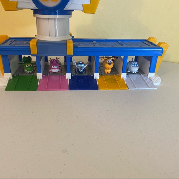 Super wings set toys preowned - Picture 8 of 9